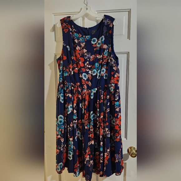 Adrianna Papell Women's Size 20 Floral pleated Dress wedding guest fit and flare - Picture 2 of 5